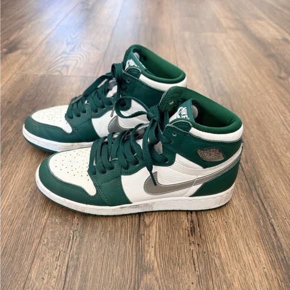 Nike Air Jordan Sneakers - Picture 2 of 5